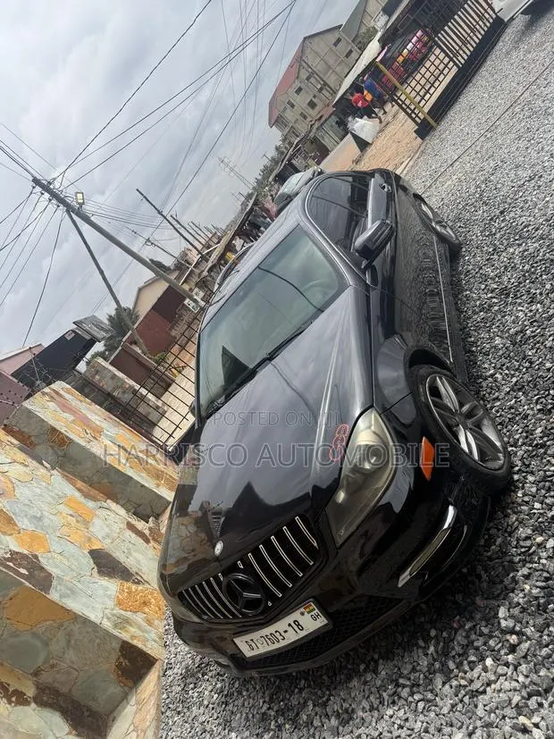 Mercedes-Benz C250 2014 Black · Photo 4